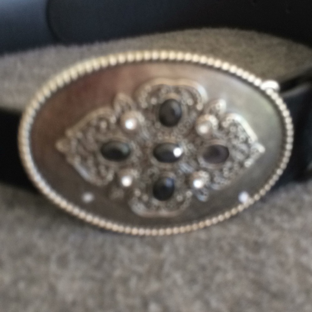 Velvet belt